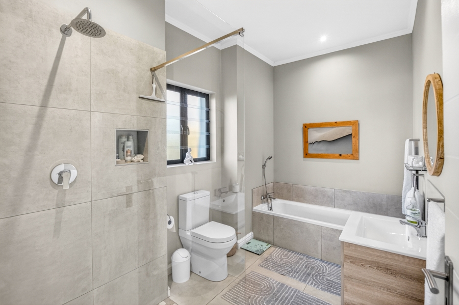 3 Bedroom Property for Sale in Baron View Western Cape
